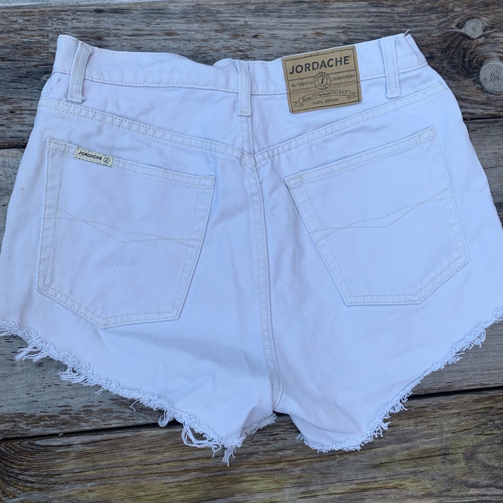 HIGH WAISTED JORDACHE CUT OFF SHORTS